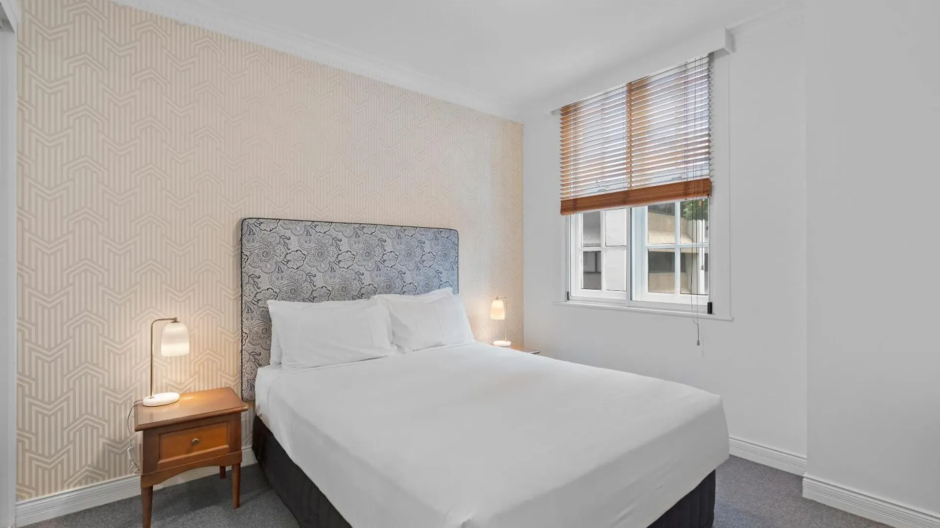 Rothbury Hotel Brisbane 4*,  Australia