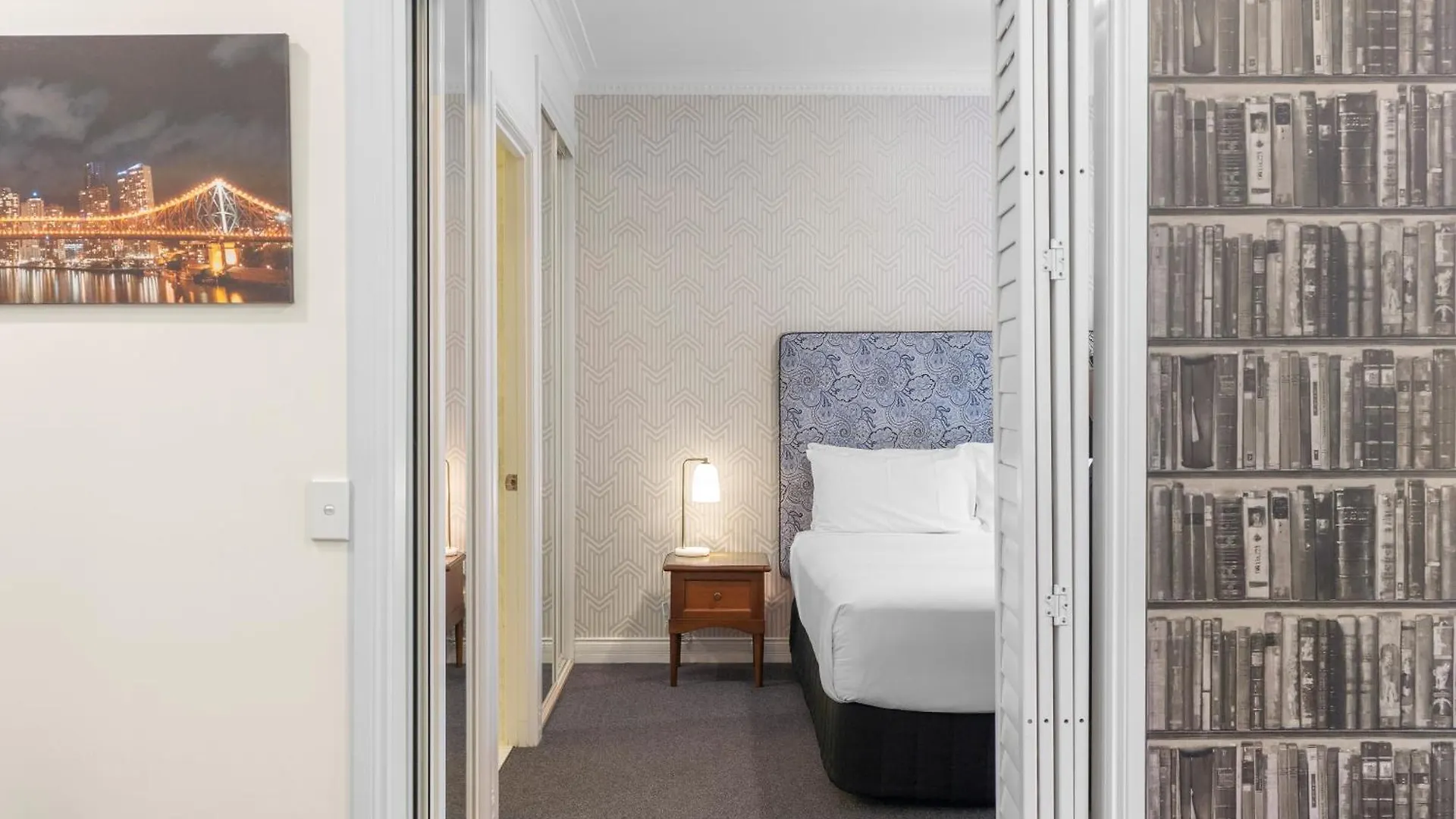 Rothbury Hotel Brisbane 4*,