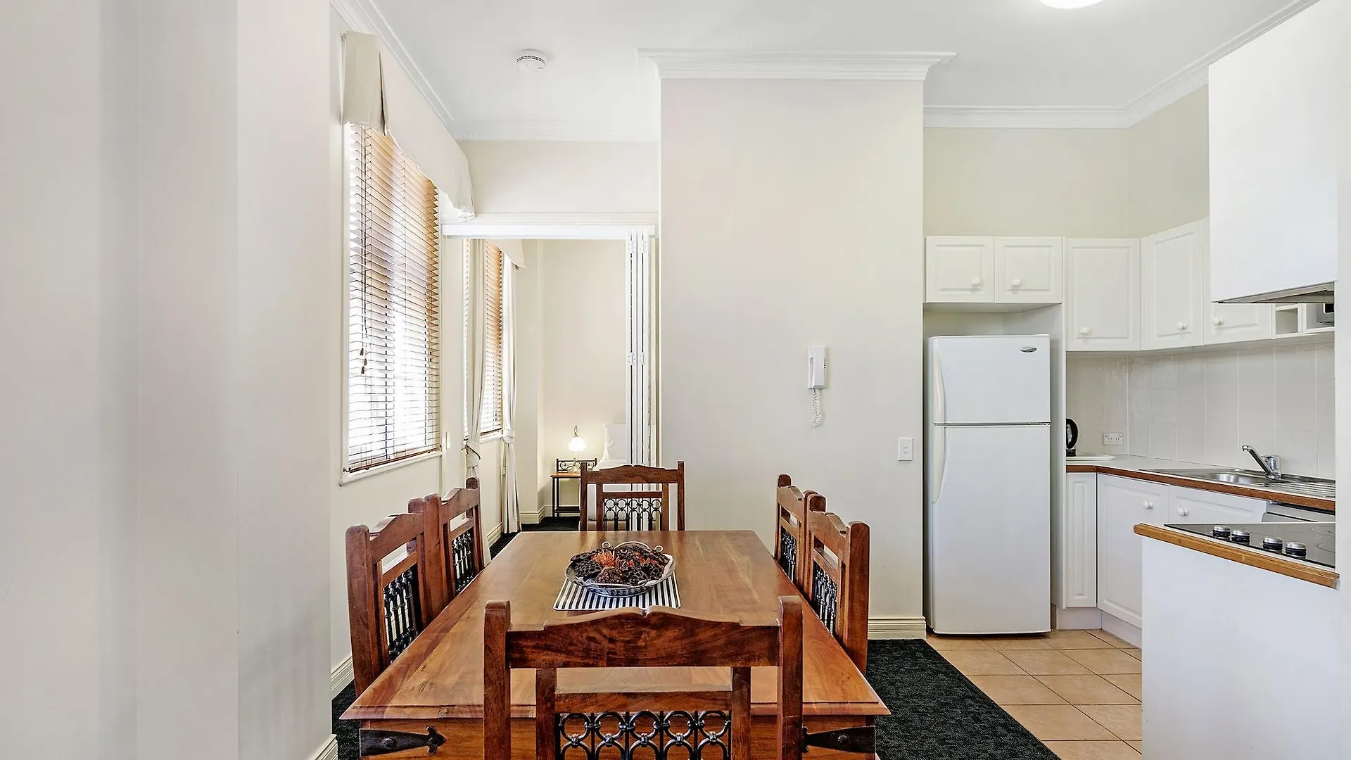 Rothbury Hotel Brisbane Aparthotel