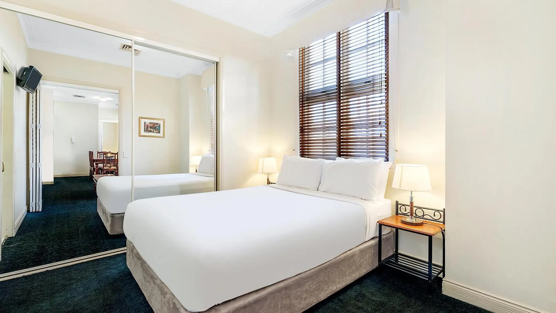 Rothbury Hotel Brisbane Australia