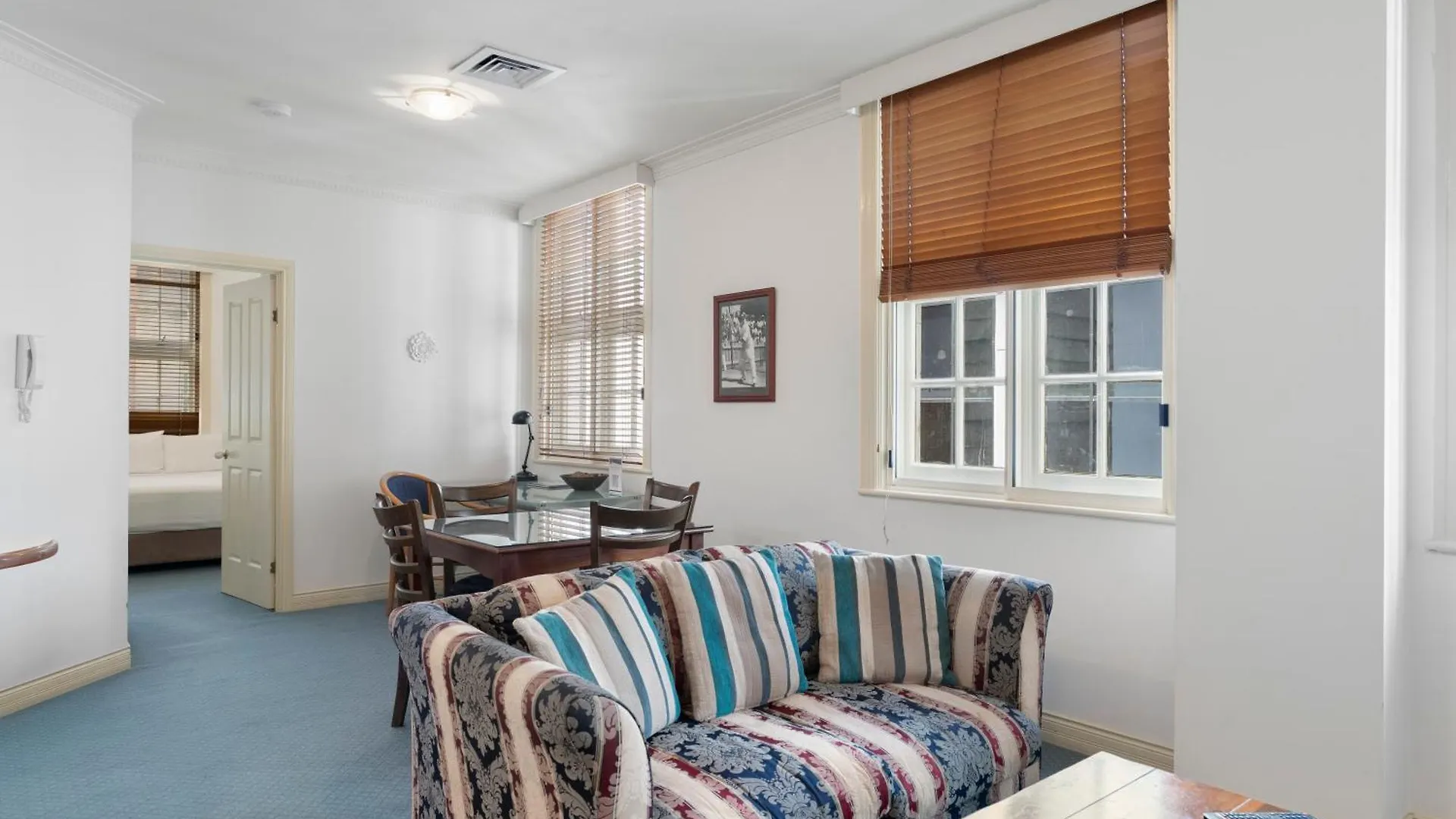 Rothbury Hotel Brisbane Aparthotel